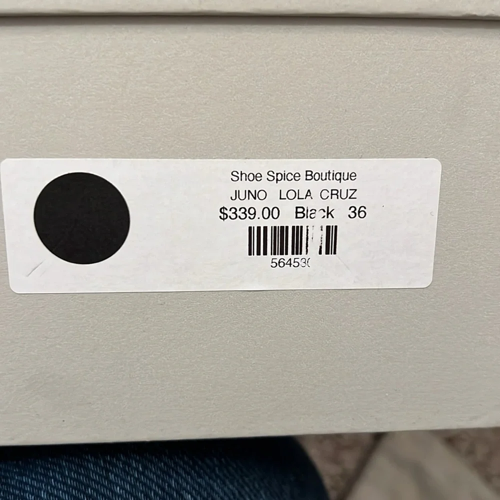 Black crystal dress boots, back zipper.size 36.3 inches heels. Like new. Worn 1. - Picture 6 of 9